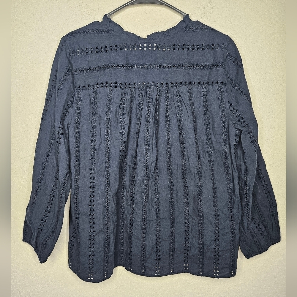 NWT Style & Co Coastal Classic Eyelet Ruffle Trim Long Sleeve Lightweight Blouse - Picture 7 of 9